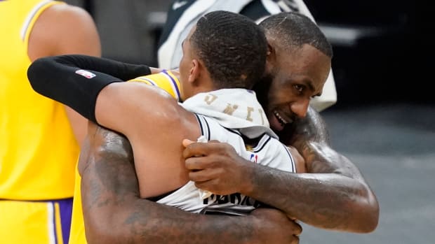Atlanta Hawks guard Dejounte Murray shared the story behind his workout with Los Angeles Lakers forward LeBron James in Seattle, Washington.